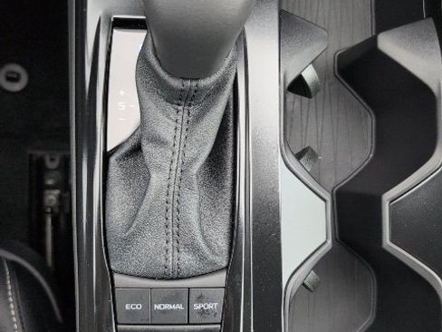 New 2026 Toyota Camry SE image 18