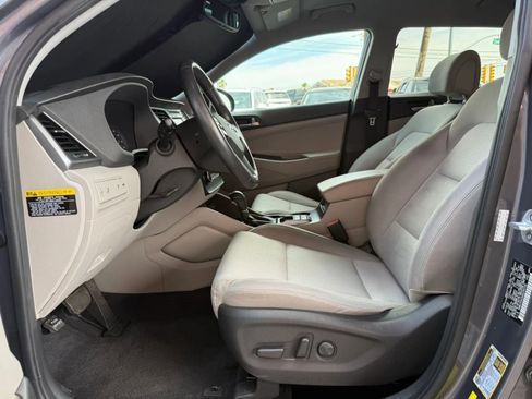 Used 2016 Hyundai Tucson Sport FWD image 40