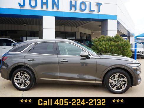 Used 2025 Genesis GV70 2.5T AWD/4WD image 9