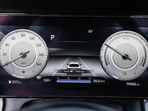 Used 2021 Hyundai Elantra Limited FWD image 27