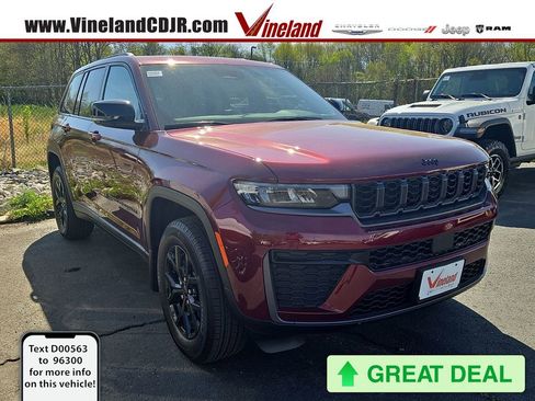 New 2026 Jeep Grand Cherokee Altitude AWD/4WD image 1