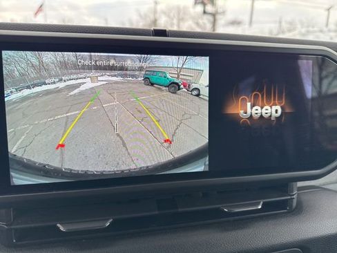 Used 2025 Jeep Wrangler Sport S image 14