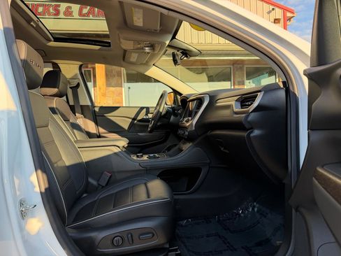 Used 2023 GMC Acadia Denali w/ Denali Ultimate Package image 28