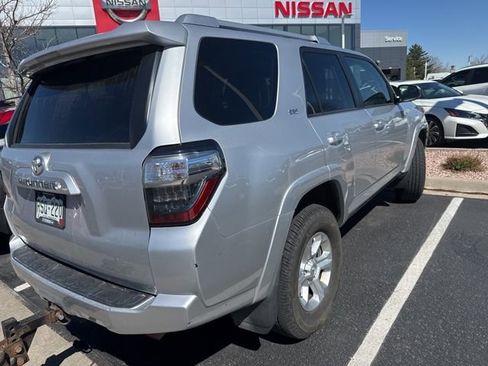 Used 2016 Toyota 4Runner SR5 image 3
