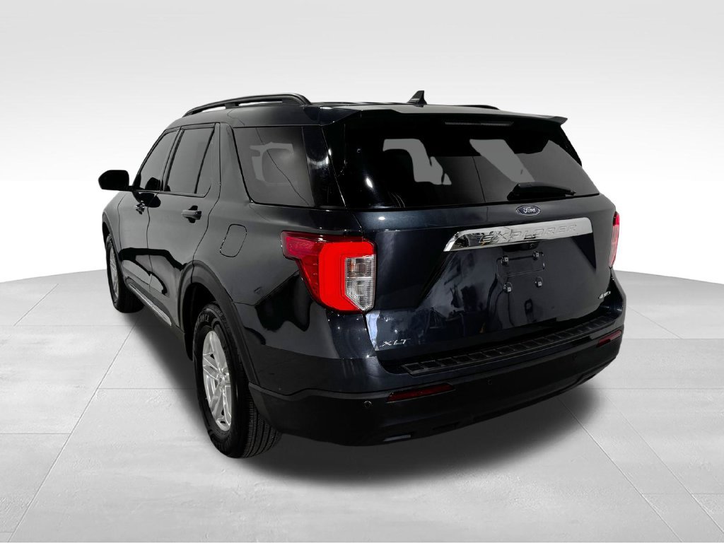 Used 2023 Ford Explorer XLT AWD/4WD image 42