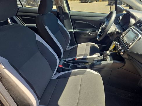 Used 2025 Nissan Versa S w/ Trunk Package FWD image 10