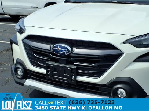 Used 2025 Subaru Outback Limited AWD/4WD image 33
