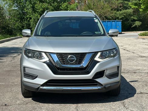 Certified 2018 Nissan Rogue SV w/ Premium Package AWD/4WD image 3