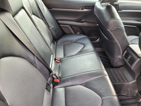 Used 2023 Toyota Camry XLE image 12