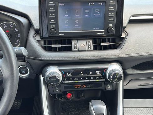 Used 2022 Toyota RAV4 XLE Premium FWD image 37