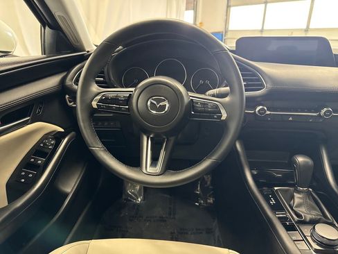 Used 2025 MAZDA MAZDA3 s FWD image 13