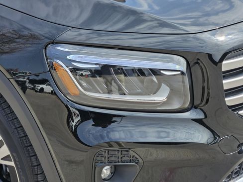 Certified 2026 Mercedes-Benz GLB 250 image 5
