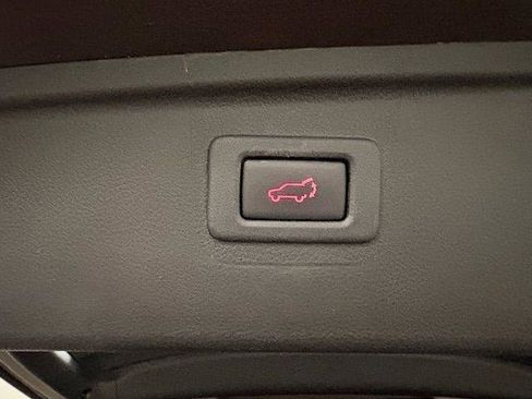 Used 2019 Subaru Outback 2.5i Limited w/ Protection Package #1 image 11