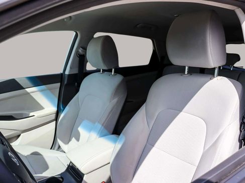 Used 2019 Hyundai Tucson SE image 13