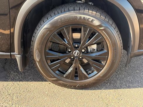Certified 2023 Nissan Rogue SV w/ SV Premium B Package FWD image 10