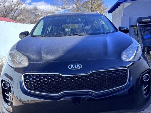 Used 2017 Kia Sportage EX image 3