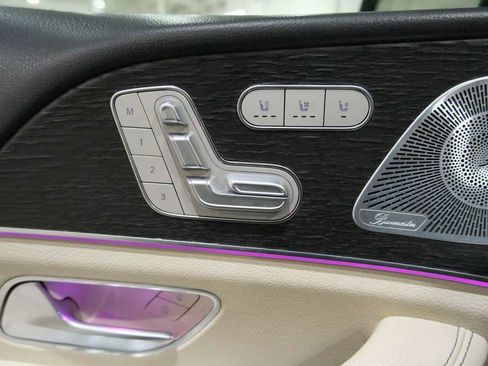 Used 2020 Mercedes-Benz GLS 450 4MATIC image 19