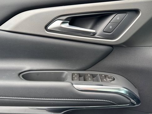 New 2026 Chevrolet Traverse LT w/ Sun and Wheel Package image 10