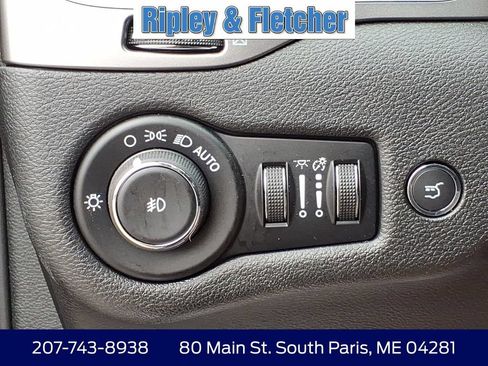 Used 2019 Jeep Cherokee Limited AWD/4WD image 16