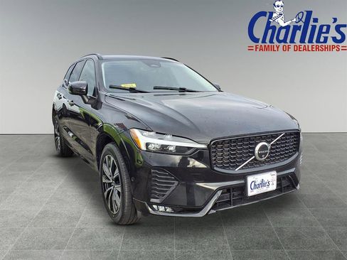 Used 2024 Volvo XC60 B5 Plus image 3