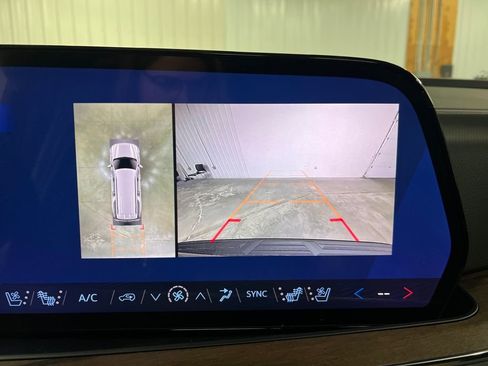 New 2026 Chevrolet Suburban High Country image 11