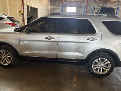 Used 2014 Ford Explorer XLT w/ Equipment Group 202A image 1