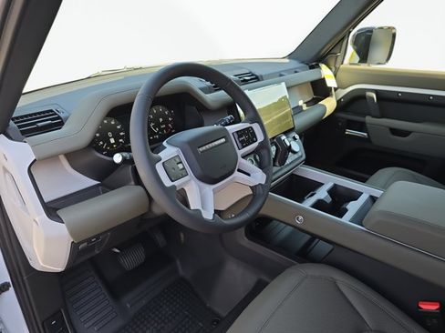 New 2026 Land Rover Defender 110 S AWD/4WD image 15