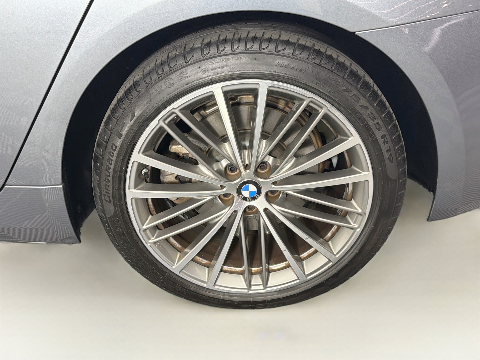 Used 2018 BMW 530e RWD image 11