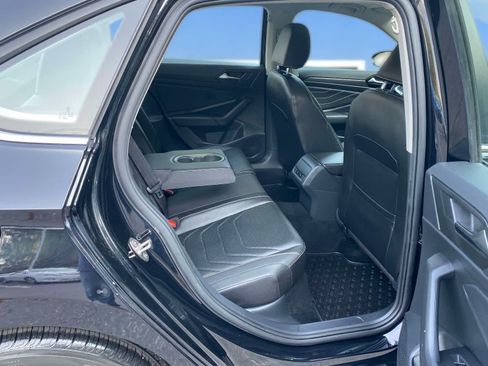 Certified 2022 Volkswagen Jetta SEL FWD image 26