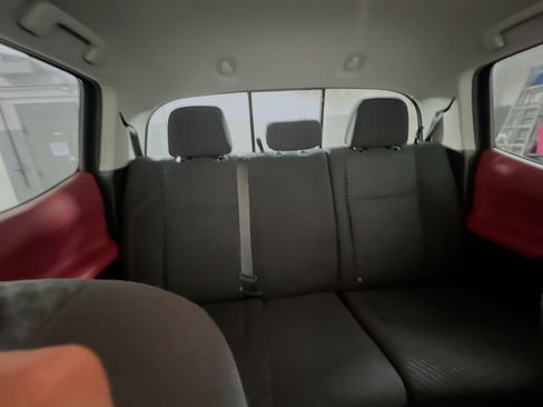 Used 2022 Toyota Tacoma SR5 RWD image 32