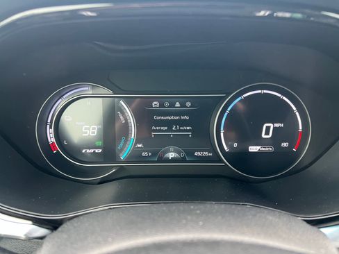 Used 2022 Kia Niro EX FWD image 23
