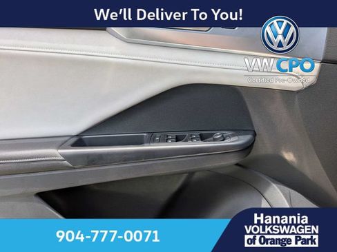 Certified 2026 Volkswagen Taos SE FWD image 26