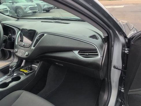 Used 2023 Chevrolet Malibu LT FWD image 39