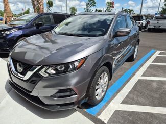Used 2020 Nissan Rogue Sport SV video 1