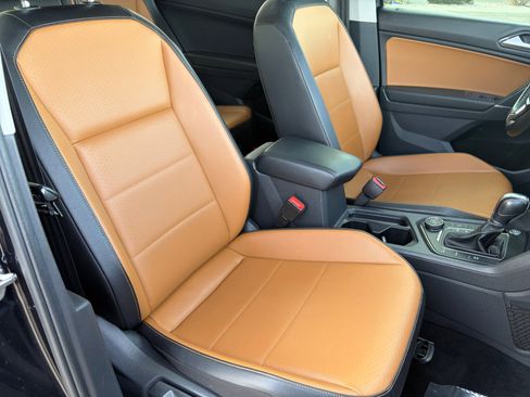 Used 2018 Volkswagen Tiguan SE image 34