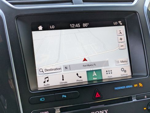 Used 2018 Ford Explorer Limited image 33