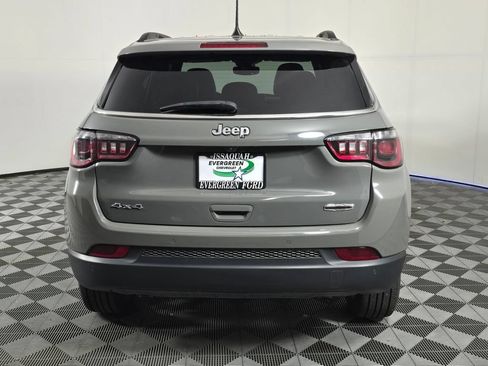 Used 2023 Jeep Compass Latitude AWD/4WD image 6