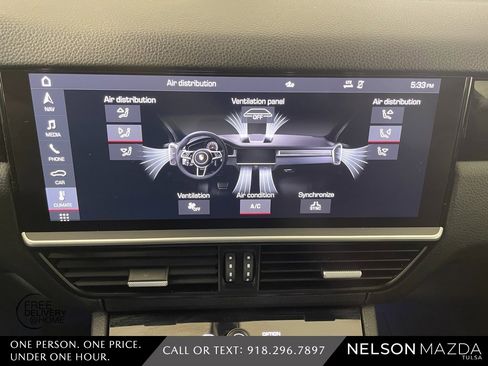 Used 2020 Porsche Cayenne S image 29