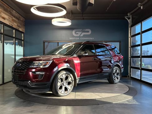 Used 2018 Ford Explorer Sport w/ Equipment Group 401A AWD/4WD image 7