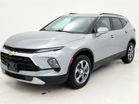 Used 2023 Chevrolet Blazer LT image 8