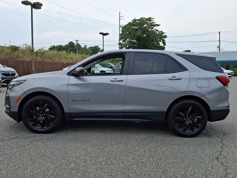 Used 2024 Chevrolet Equinox LS w/ LS Convenience Package FWD image 4