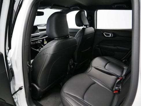 New 2026 Jeep Compass Limited AWD/4WD image 8