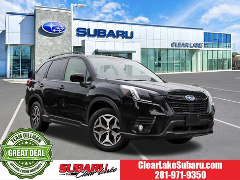 Used 2023 Subaru Forester Premium AWD/4WD image 1