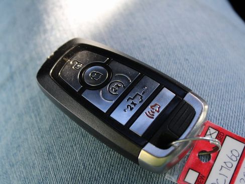 Used 2018 Ford F150 Lariat w/ Equipment Group 501A Mid image 25