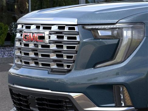 New 2026 GMC Acadia Denali w/ Super Cruise Package image 13