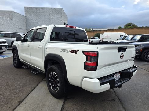 Used 2023 Nissan Frontier PRO-4X w/ Pro Convenience Package image 3