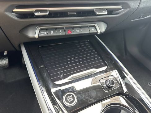 New 2026 Audi Q3 quattro 2.0T AWD/4WD image 20