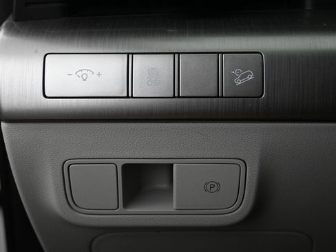 Certified 2024 Hyundai Kona SEL FWD image 12