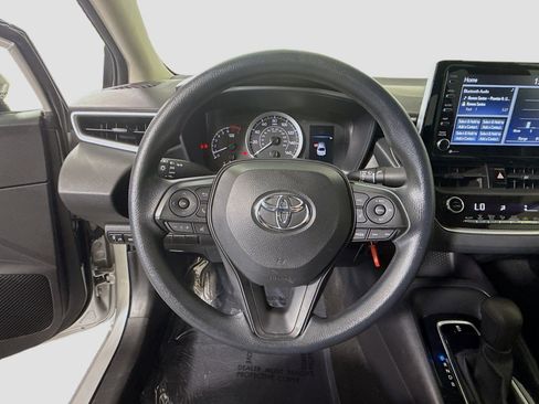 Used 2021 Toyota Corolla LE image 13