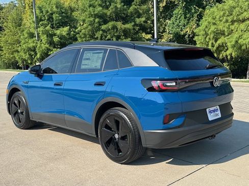 New 2025 Volkswagen ID.4 Pro S Plus image 3